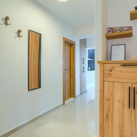 Nikola's Nest Apartament