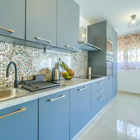 Apartman Nikola's Nest Split