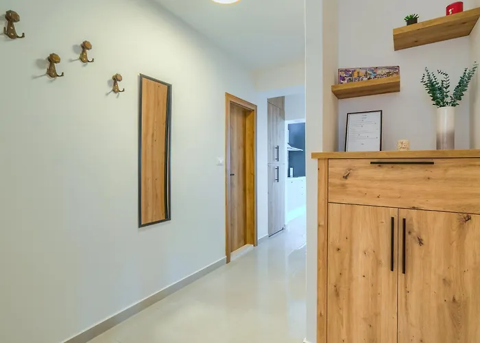 Nikola's Nest شقة