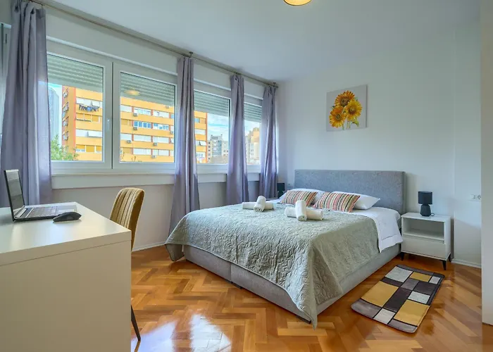 Nikola's Nest شقة *